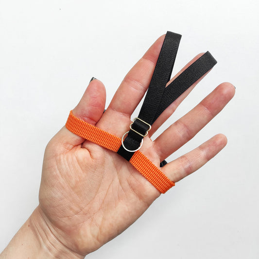 Pigeon Harness "Sophie" - Bird Flight Harness with Soft-brake Leash Extender - Halloween Black and Orange