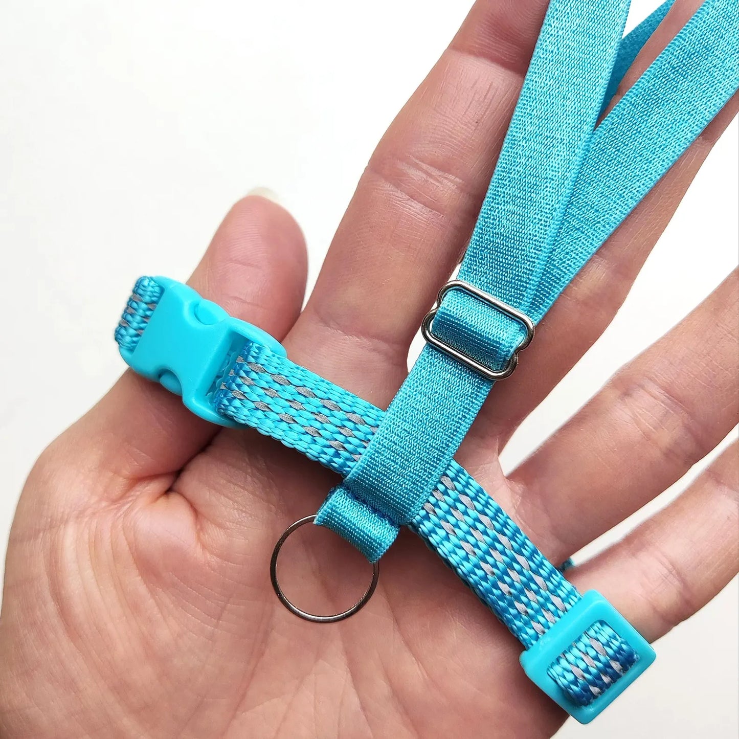 Pigeon Harness "Sophie" - Reflective Bird Flight Harness with Soft-brake Leash Extender - Electric Blue